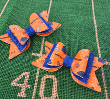 Load image into Gallery viewer, 2 Tier NFL Broncos Bow
